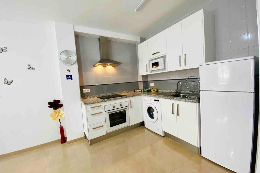 “Smile Nerja” Chic Apartment With Wifi, 4 Guests Екстер'єр фото